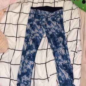 Lululemon leggings Size 6 With pockets